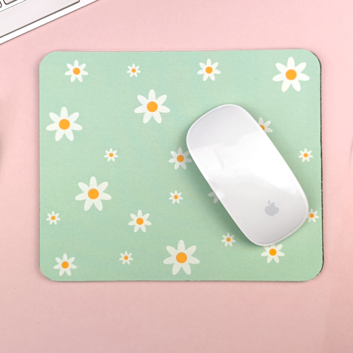 Daisy Mouse Pad