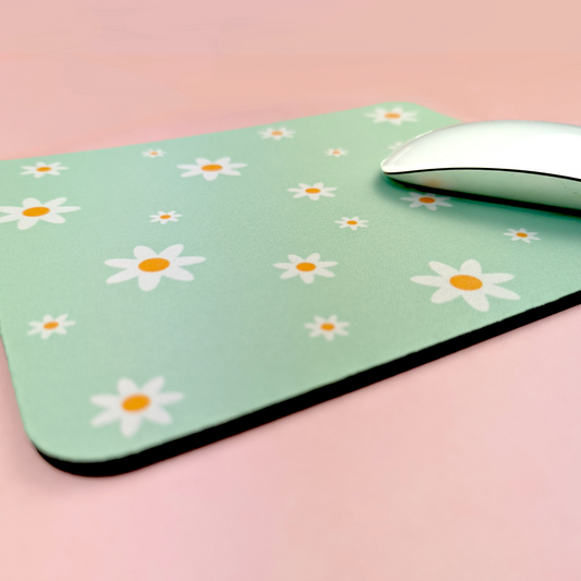 Daisy Mouse Pad